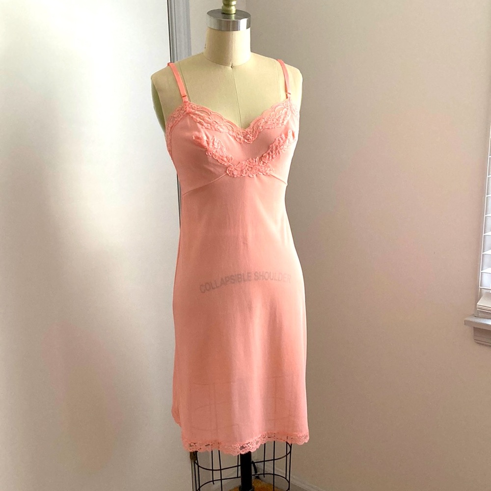 Vintage Salmon Pink 1950s/60s Kayser Slip Size: XS